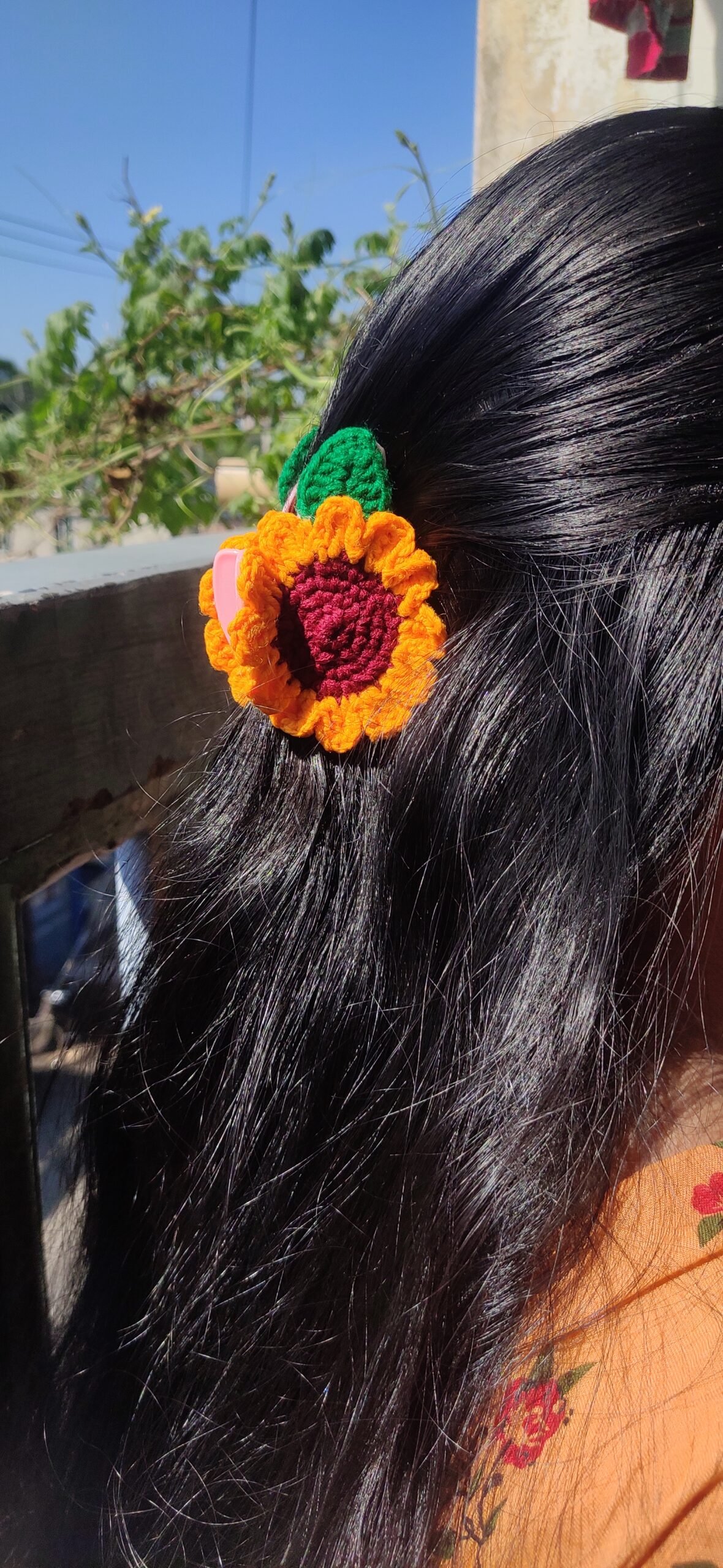 Sunflower Hair Clutcher/Crochet flower - Image 2