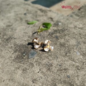 Ginkgo Pearl Studs