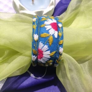 Embroidery Bangles Set