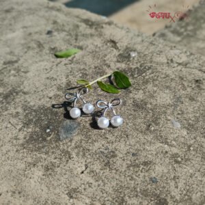 Bow Pearl Studs