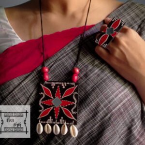 mary (only neckpiece)