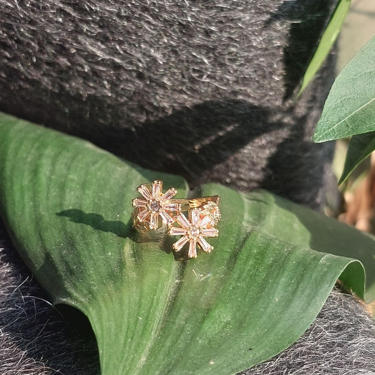 Bloom Duo Ring - Image 2